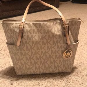 Cream Michael Kors handbag